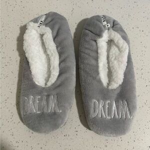 Rae Dunn Gray and White Women's Slippers